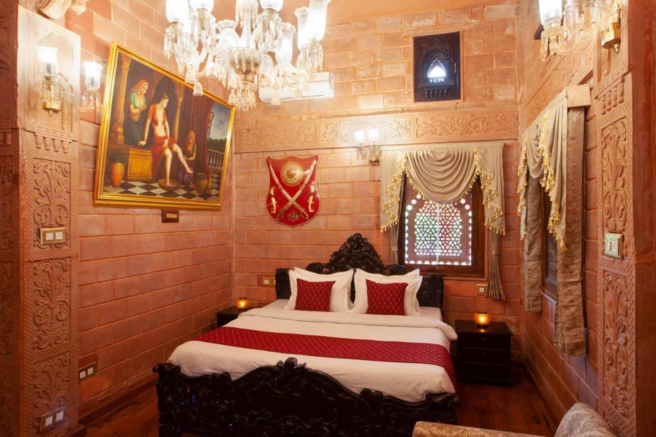Stayvista At Pink Palace Rajasthani Decor อูตี ภายนอก รูปภาพ