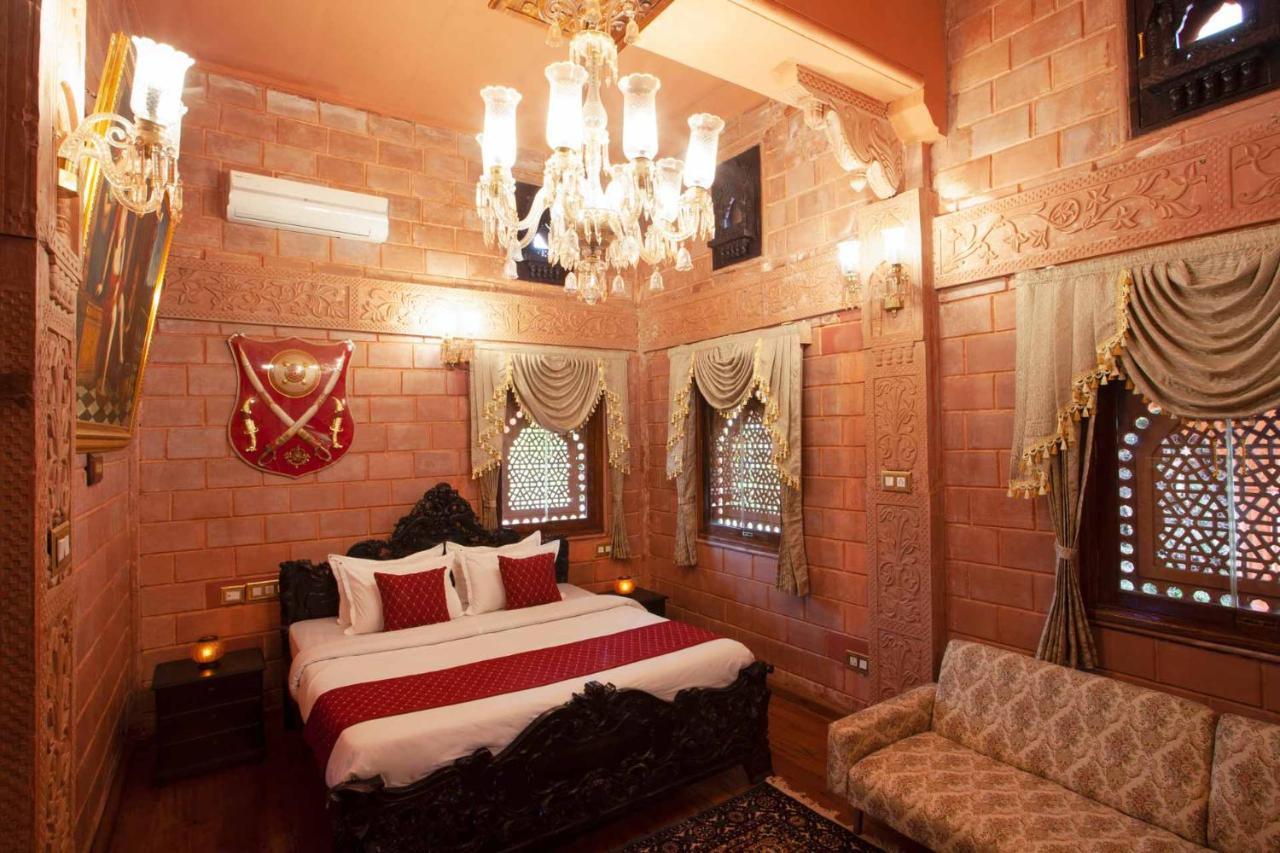 Stayvista At Pink Palace Rajasthani Decor อูตี ภายนอก รูปภาพ