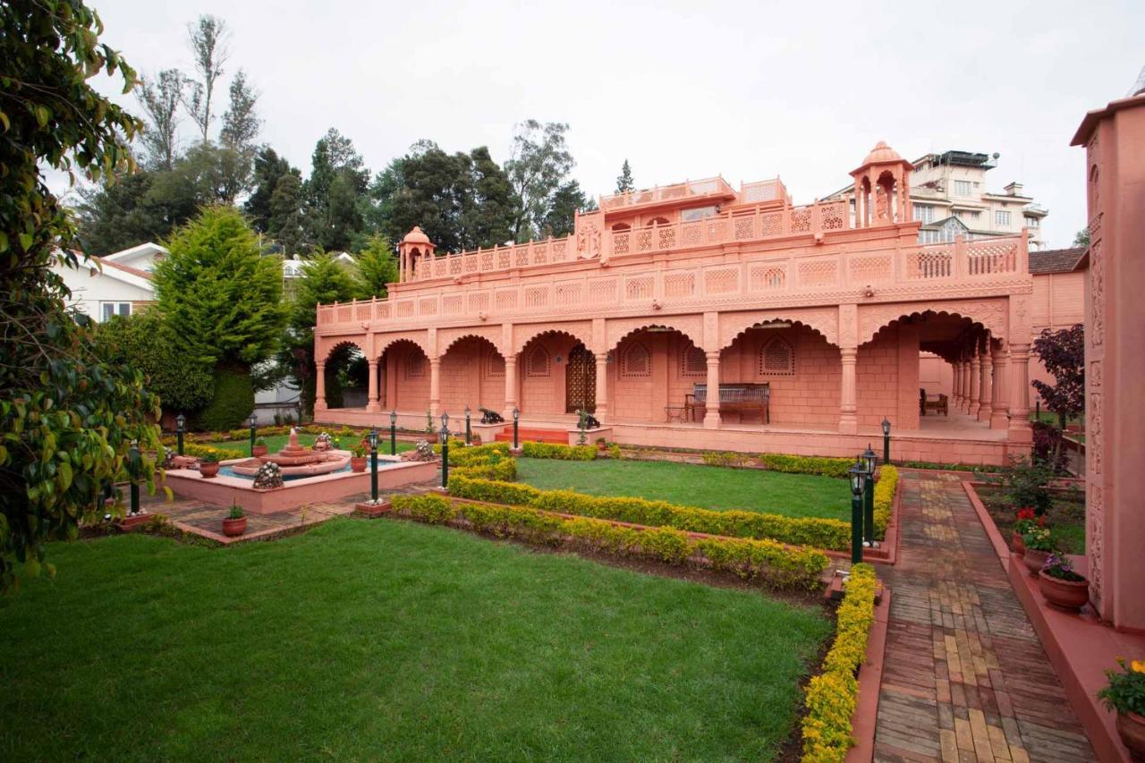 Stayvista At Pink Palace Rajasthani Decor อูตี ภายนอก รูปภาพ